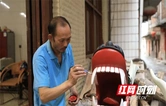 刀尖上的龙舟魂：非遗代表性传承人陈兵寿的雕刻人生