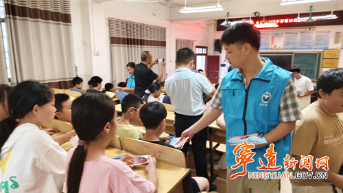 【全民禁毒宣传】宁远水市镇：开展青少年法制宣传教育_副本500.jpg