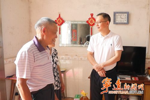 毛政开展“七一”走访慰问活动_副本500.png