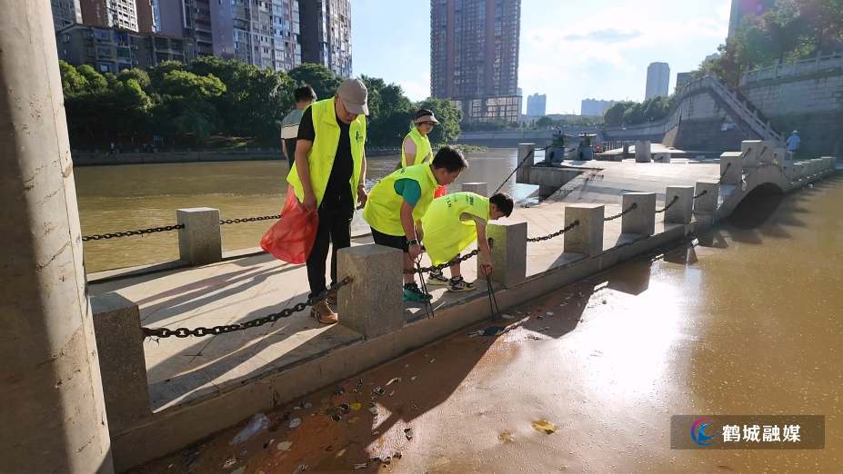 毛克文   阳光公益.mp4_20250701_164722.799.jpg