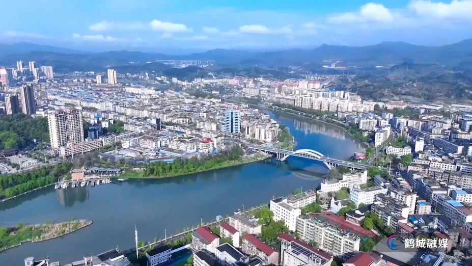 鹤城区：以学习教育推动社风民风持续向好（半成品）.mp4_20250703_165921.119.jpg