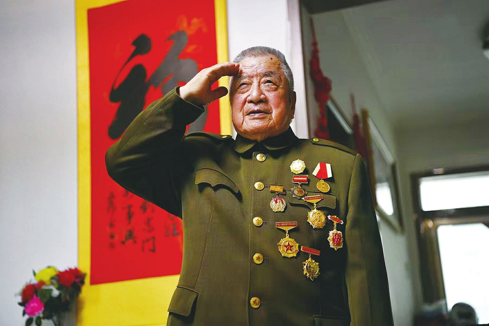 Zhao Wenke，反日战争的资深人士：由磨损的文件包