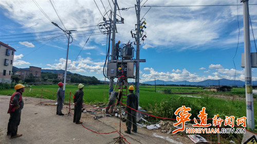 宁远电力：护航电网检修“零感知”_副本500.jpg