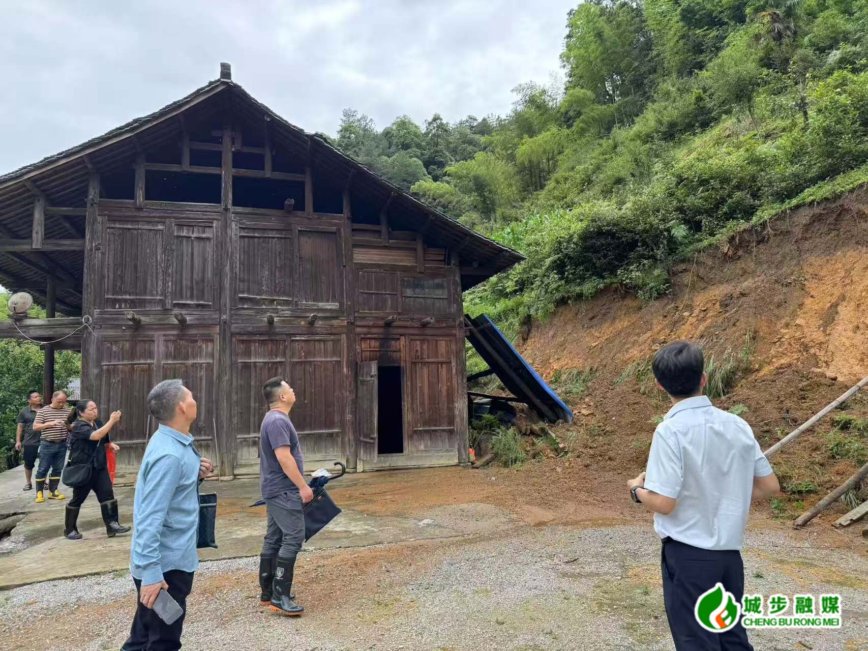 城步自然资源局多举措做好社会治理重点工作(图1)