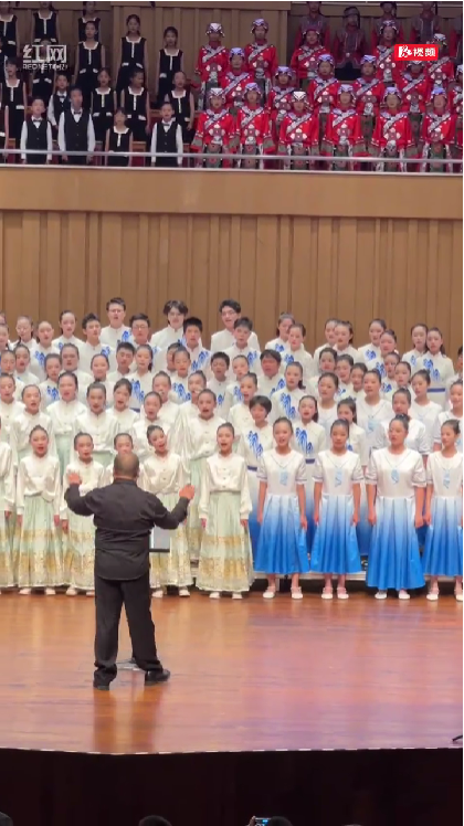 安仁童声里的温柔力量