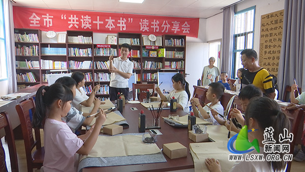 我县开展“护苗·绿书签”行动 守护未成年人健康成长.jpg