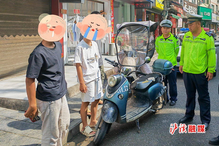 交警.jpg2.jpg