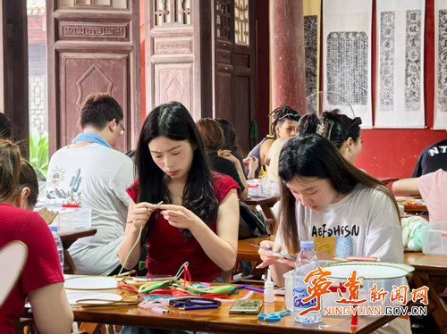 “恰同學少年”研學營走進寧遠共品湖湘文化2_副本500.jpg
