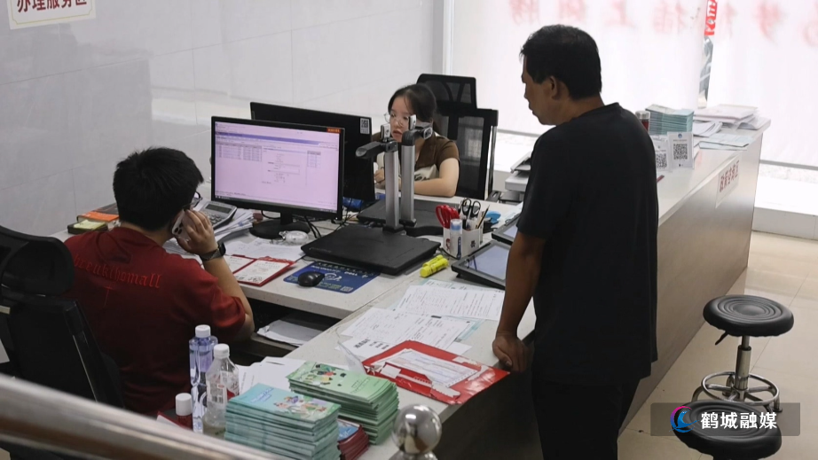 怀化市家庭经济困难大学新生可申请资助（半成品）.mp4_20250715_162521.293.jpg