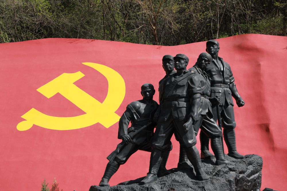 抗战英雄浩气长存丨狼牙山五壮士·悬崖之上的纵身一跃