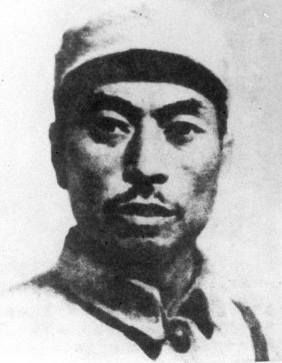 新华社写作|白山和黑水之间的无形山