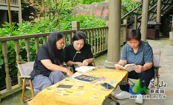 蓝山县：民宿经济火了景区富了民2.jpg