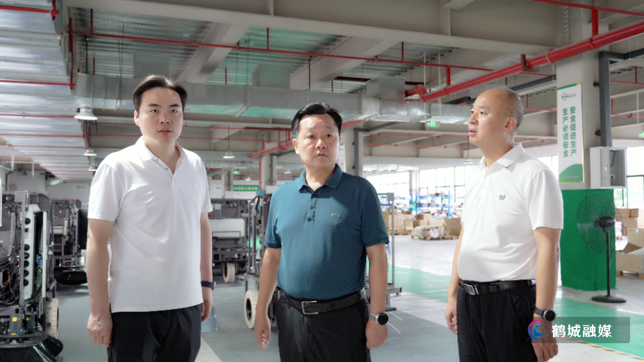 唐成调研城市品质提升并督导检查安全生产工作.jpg