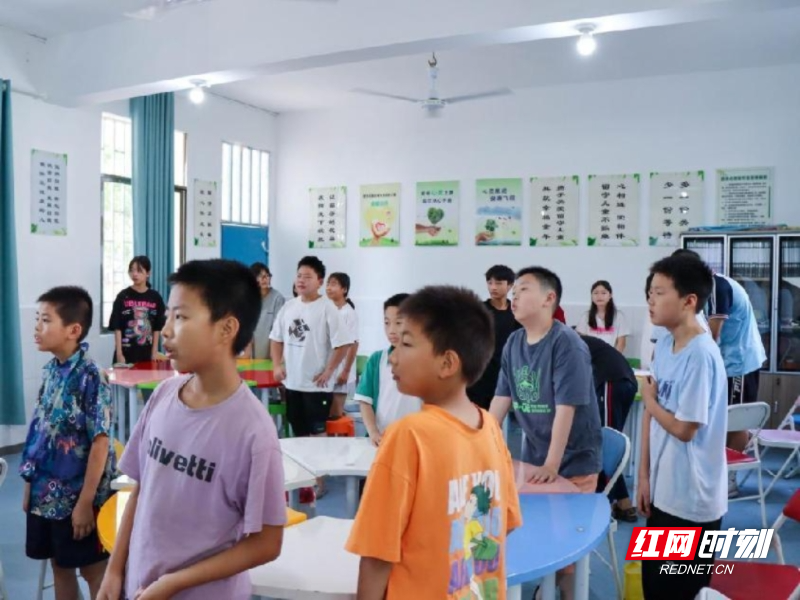 衡师学子乡村领读，让陶行知思想在童心“生根” 2.jpg