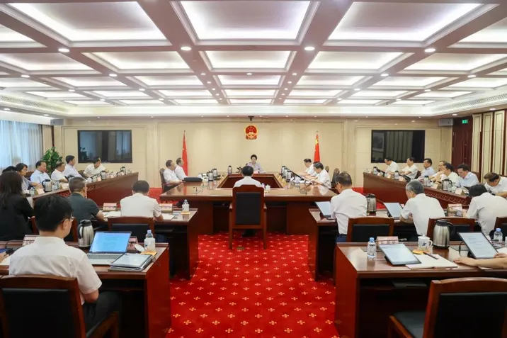 省十四届人大常委会举行第五十五次主任会议 决定省十四届人大常委会第十七次会议7月28日至31日在长沙举行