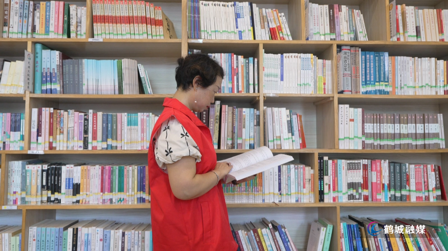 初编：志愿者范利红.mp4_20250729_170239.802.jpg