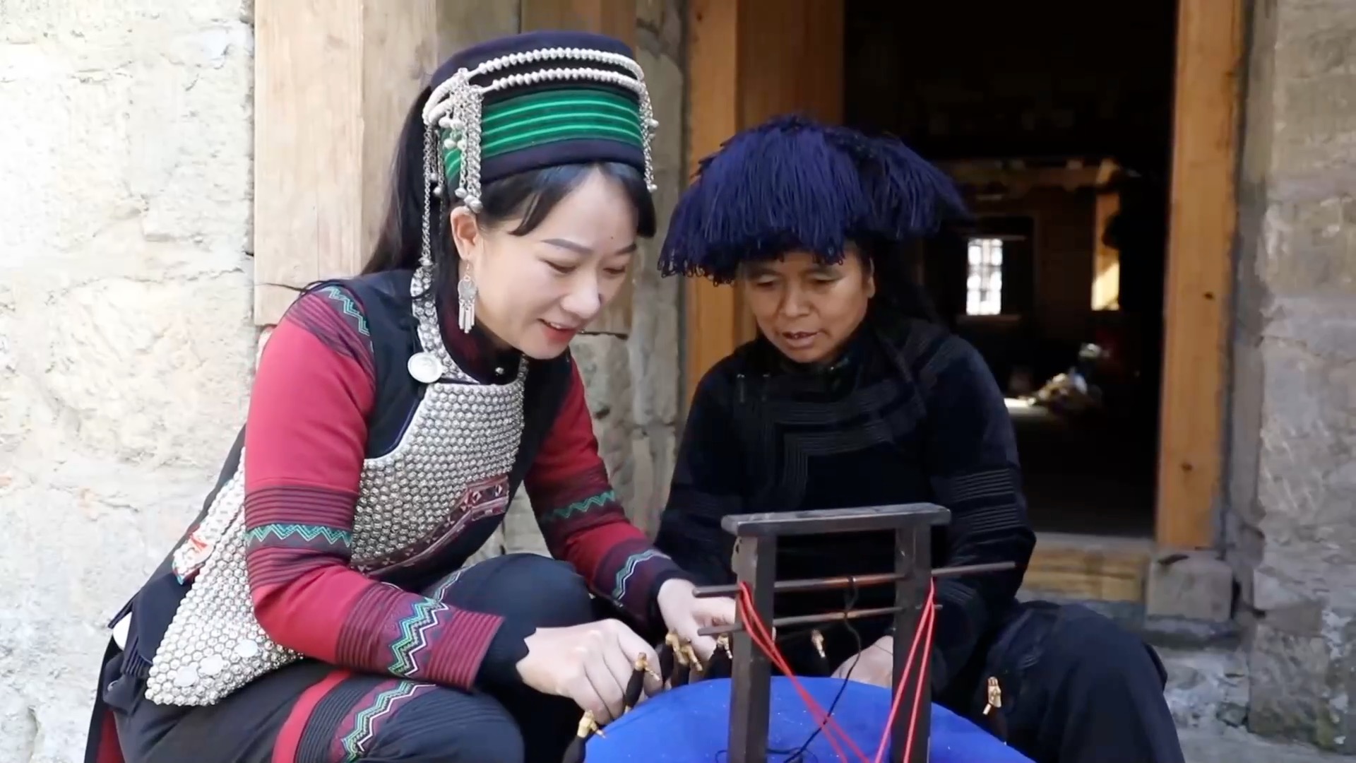 xinhua观点|从冰雪到椰子树林：看中国新的旅游经