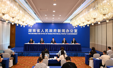 湖南各项贷款余额78464亿元，同比增长6.7%