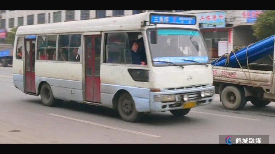 初编：公交司机张建明.mp4_20250731_165426.278.jpg