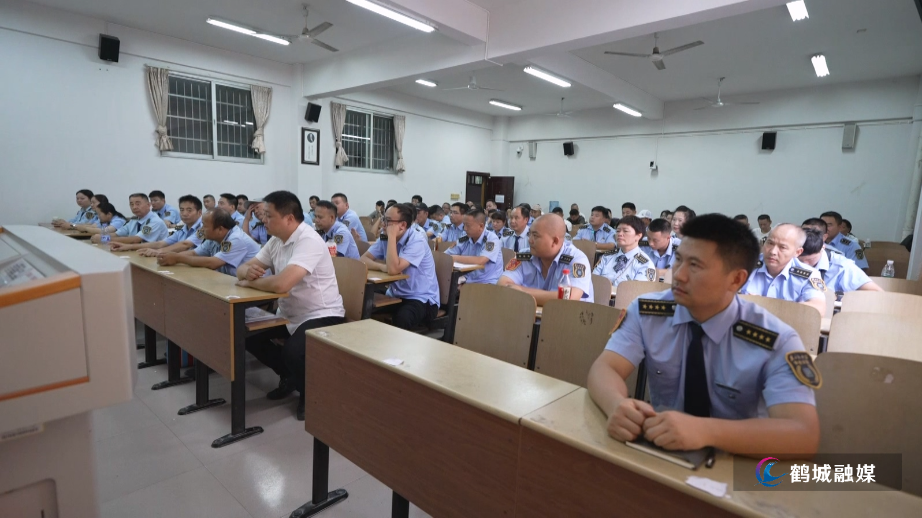 初编：公交司机张建明.mp4_20250731_165443.997.jpg