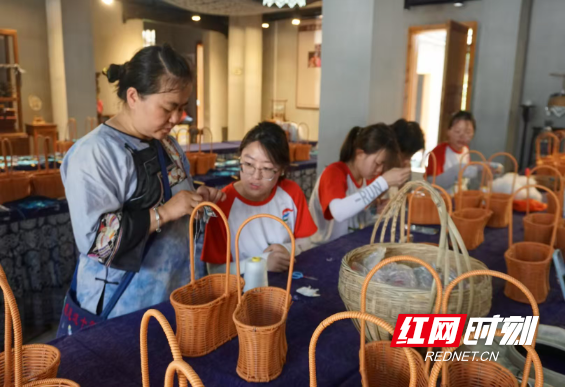阿姐教我.jpg