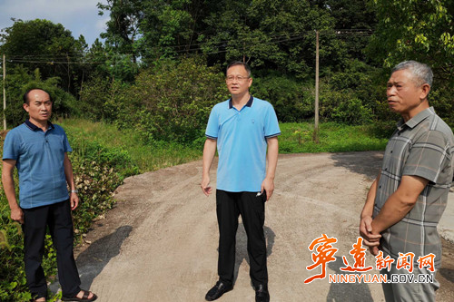 毛政调研乡村振兴和粮食生产工作_副本500.jpg
