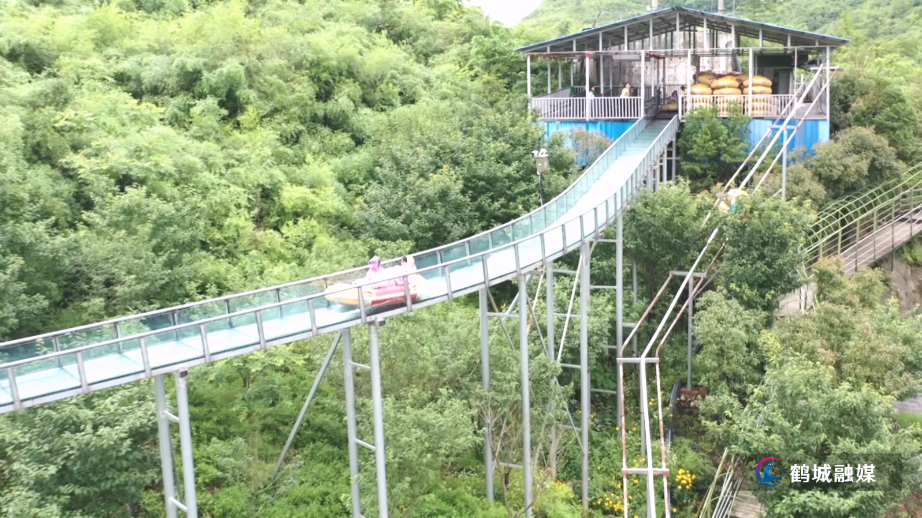 鹤城黄岩：康养+文旅 打造湖南高山避暑经济新标杆（半成品）.mp4_20250812_161633.620.jpg