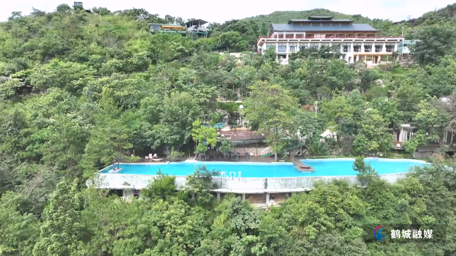 鹤城黄岩：康养+文旅 打造湖南高山避暑经济新标杆（半成品）.mp4_20250812_161327.773.jpg