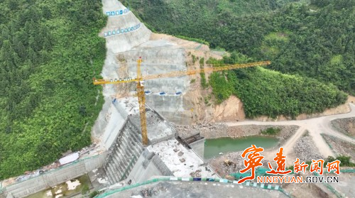 宁远：战高温 加快推进九嶷水库项目建设1_副本500.jpg