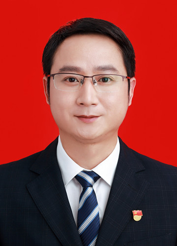 欧阳文东_副本.jpg