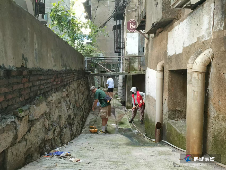 老旧小区清理后.jpg