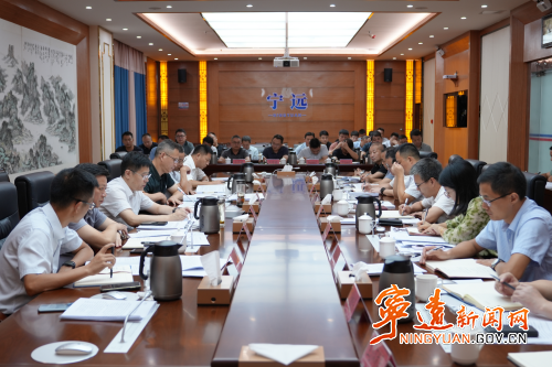 胡勇刚主持召开县委书记专题会_副本500.png