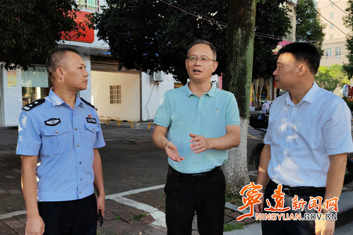 毛政调研城区道路交通安全工作_副本500.jpg