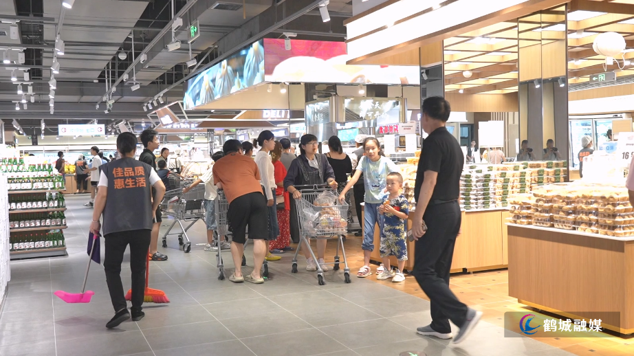 焕新升级迎旅发！佳惠城市中央店新装开业引客潮.mp4_20250827_165204.159.jpg