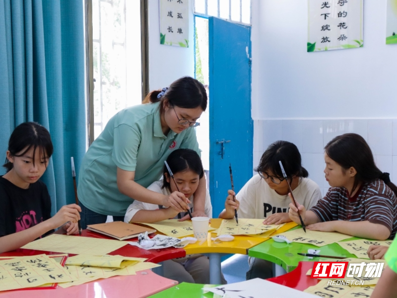 古老文字“活”起来！甲骨文趣味课堂走进衡南校园2.jpg