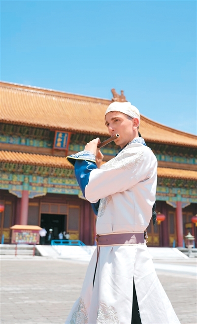 外国人喜欢中文视觉活动（体验“中国品味”）