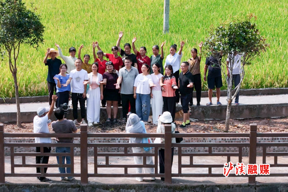 潭溪镇活动13日.jpg2.jpg