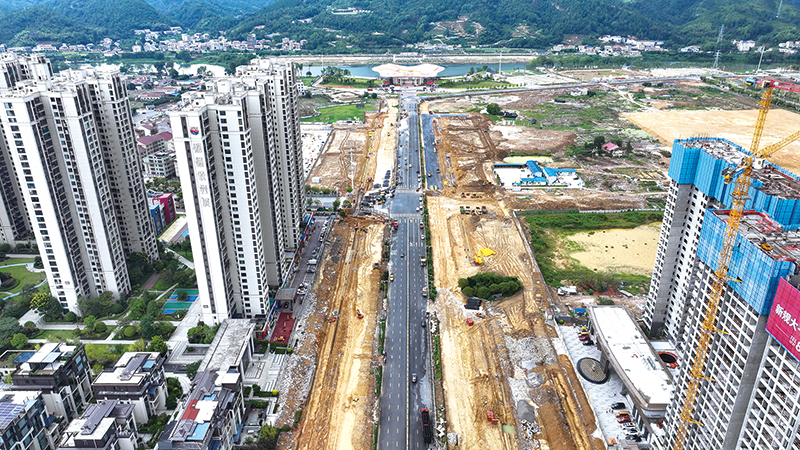 锦程大道拓宽工程全速推进