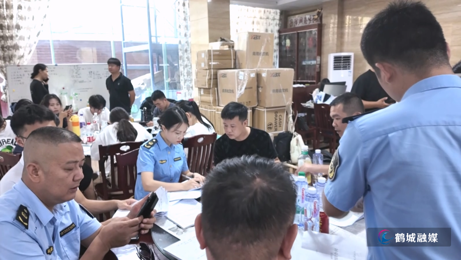 鹤城区市场监督管理局：前置服务窗口 “一站式”服务赋能旅发大会（半成品）.mp4_20250912_104349.935.jpg