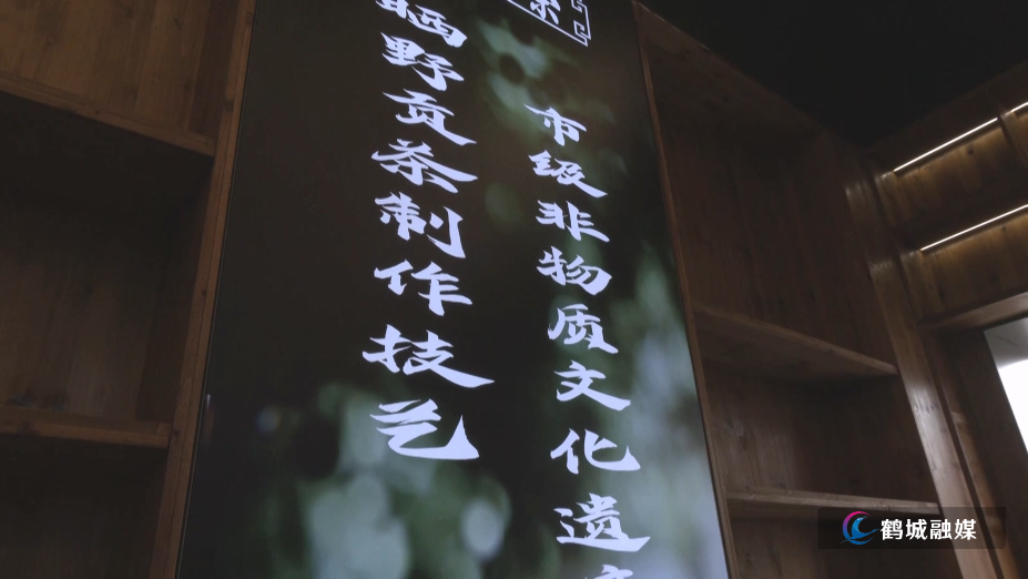 怀化榆树湾文旅商综合体：加快推进业态布局 60多家商家及展馆即将投入运营（半成品）.mp4_20250912_104959.431.jpg
