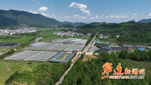 宁远九疑瑶族乡：农旅融合 乡村振兴产业旺1_副本500.jpg