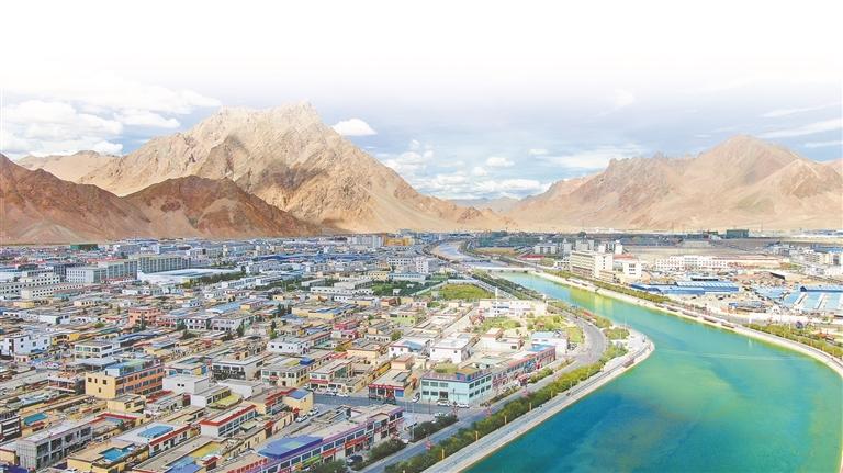 戈壁柴火已成为“生态监护人”  - 从洪格的身份