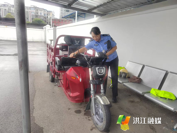 交通管理中心：强化摩托车驾考考前检查严把安全“准入关”2.jpg