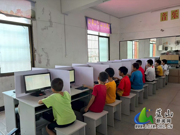 楠市中心小学开展2025年秋季学生心理普查.jpg