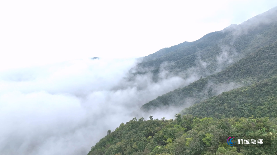 怀化鹤城区:秋日云海翻滚犹如仙境(4K).mp4_20250922_164732.320.jpg 怀化鹤城区:秋日云海翻滚犹如仙境(4K).mp4_20250922_164732.320.jpg