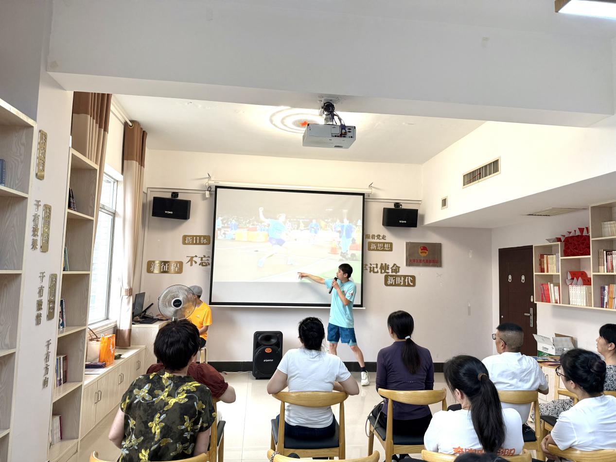 大祥区总工会组织奔跑吧・邵阳” 职工跑步培训活动(图2)
