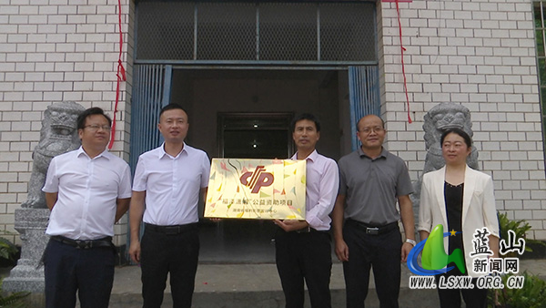 市民政局调研组来蓝调研民政工作.jpg
