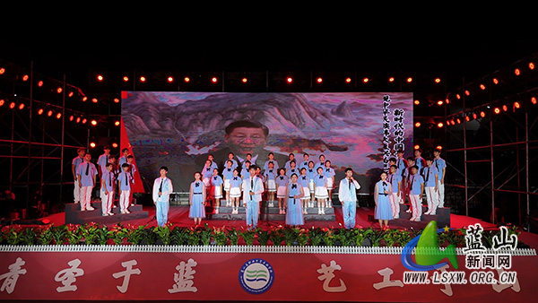 我县职业中专文艺汇演落幕 青春匠心绘就奋进图景.jpg