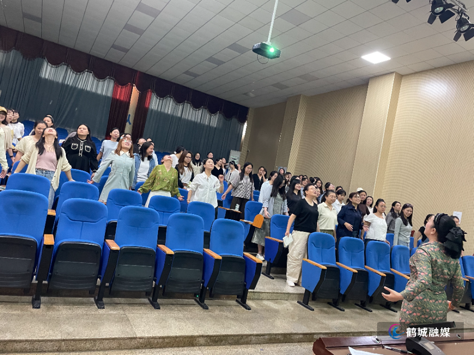 d734e9fdd9c67aa3082137bc22ffd30.jpg