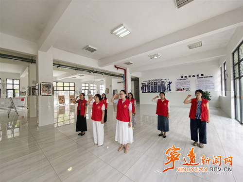 宁远县妇联组织参观禁毒教育基地_副本500.jpg
